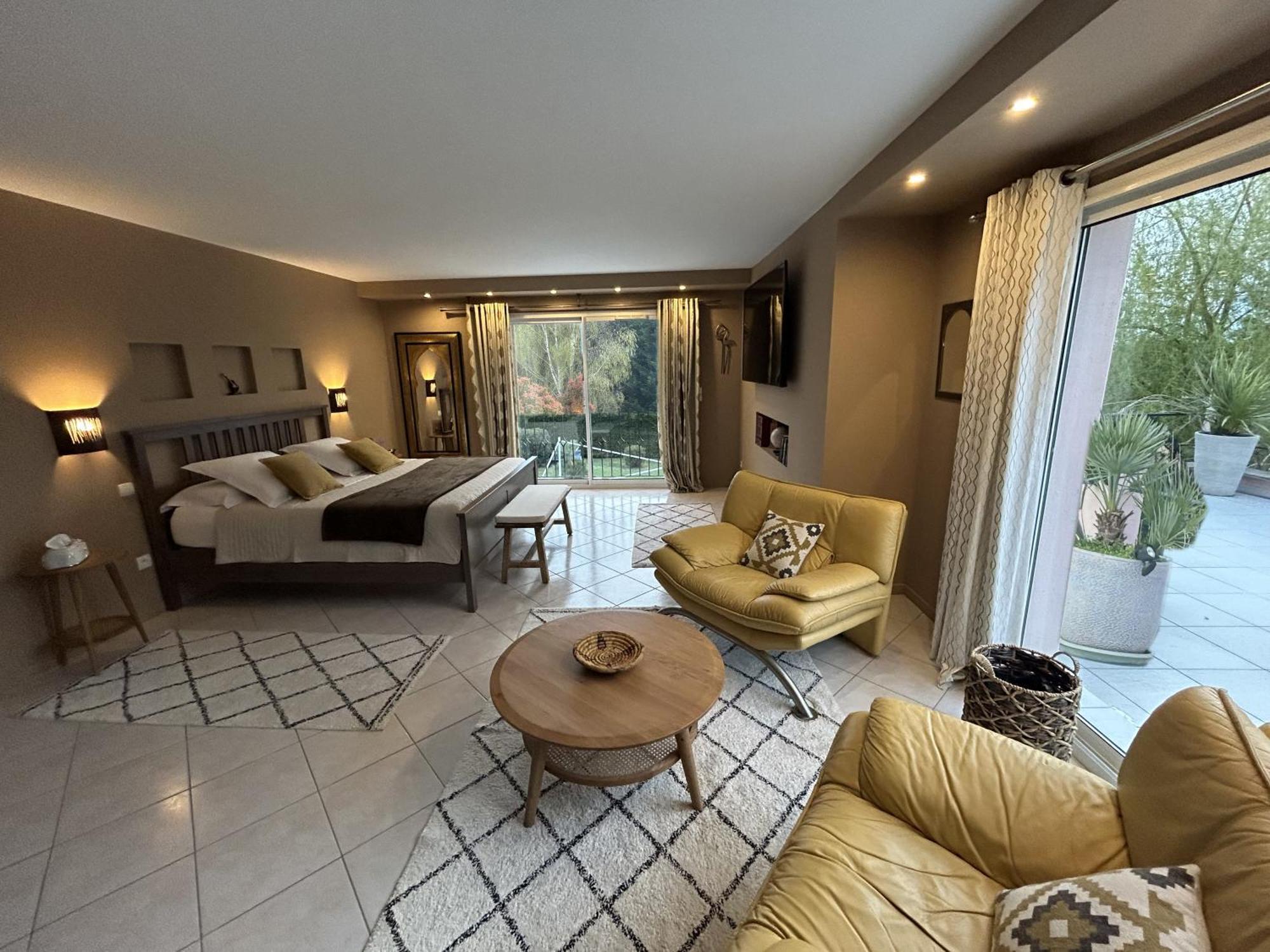 La Perle Rouge A Panazol Bed & Breakfast Luaran gambar